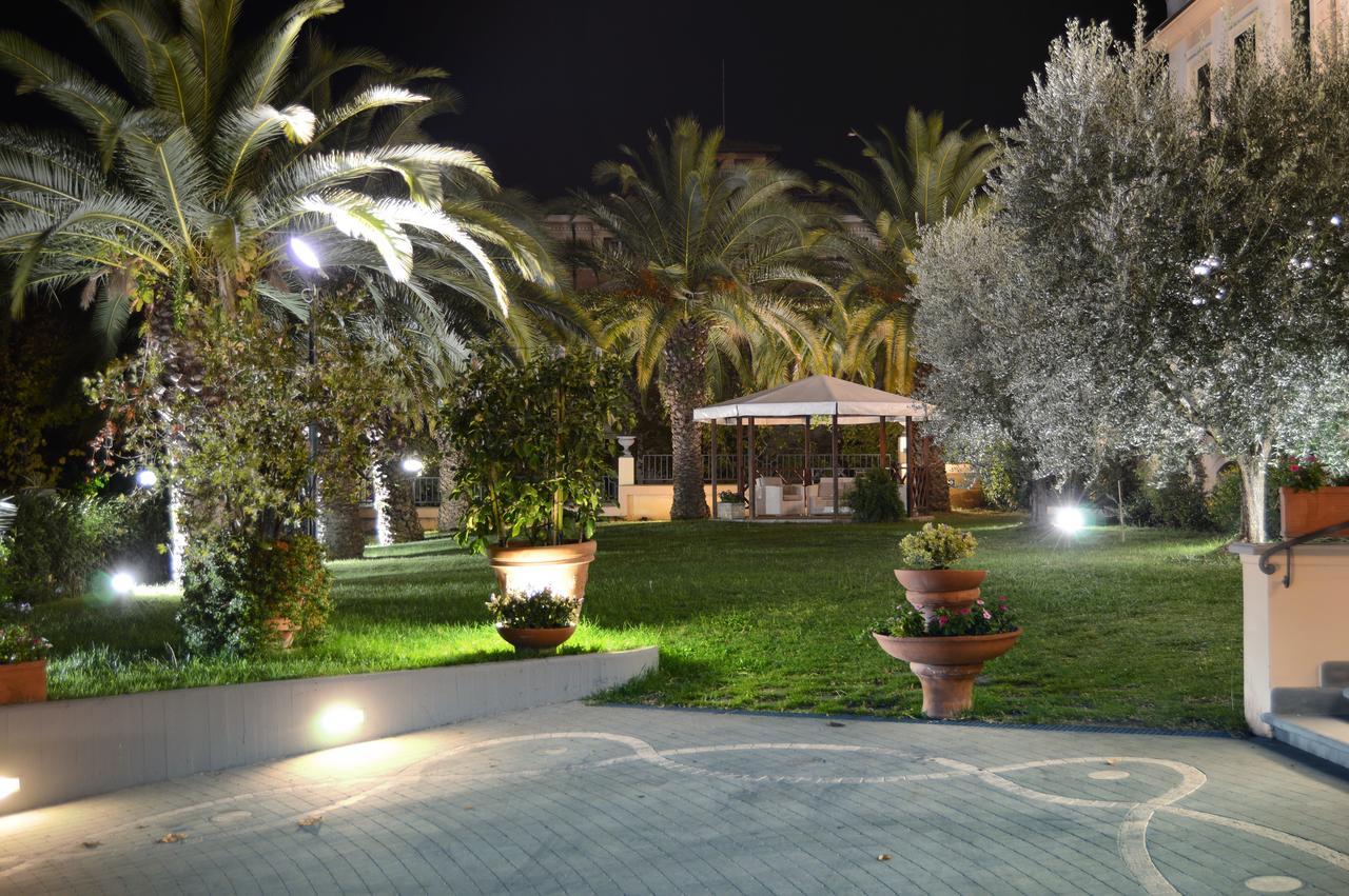 Grand Hotel Vittoria Montecatini Terme Kültér fotó