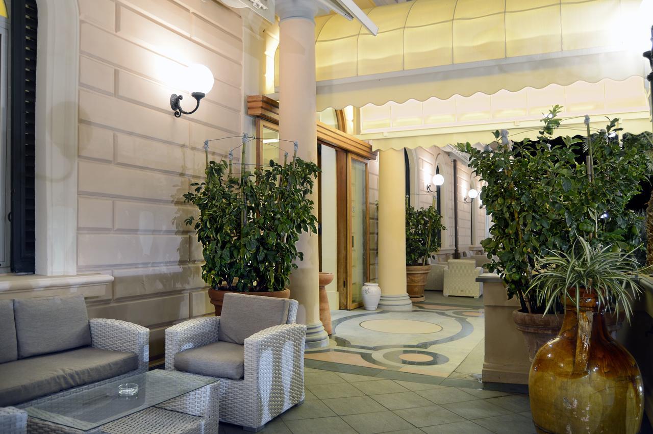 Grand Hotel Vittoria Montecatini Terme Kültér fotó