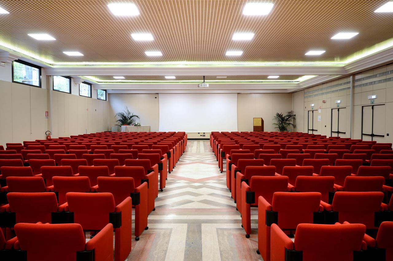 Grand Hotel Vittoria Montecatini Terme Kültér fotó